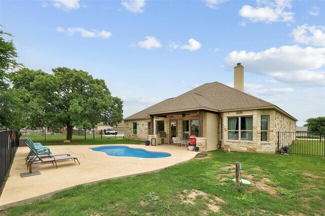 Building Photo - 120 Camp Verde Dr