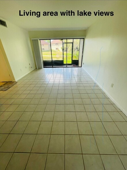 Building Photo - 850 S Village Dr