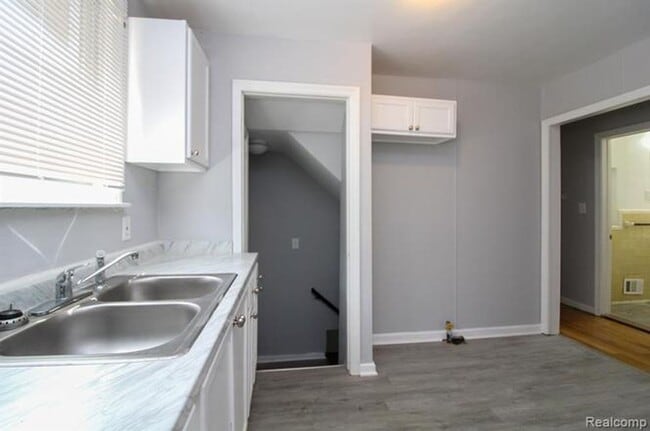 Building Photo - 11689 Wayburn St