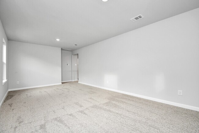 Building Photo - 1218 Raburn Run Ln