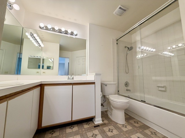 Building Photo - 801 N Shady Oaks Dr