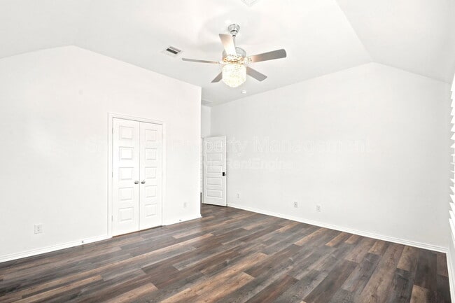 Building Photo - 1202 Vilamoura Ct