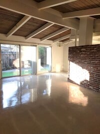 Building Photo - 805 Tully Rd