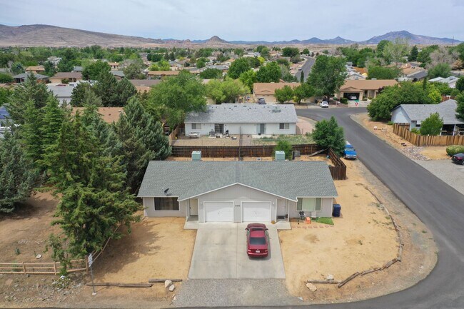 Building Photo - 6284 N Buckboard Dr
