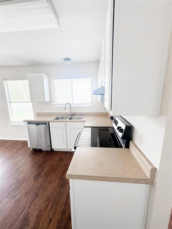 Building Photo - 303 Wegstrom St