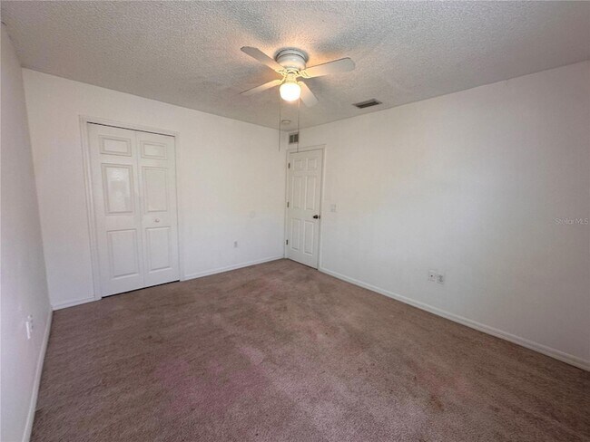 Building Photo - 33 Rybark Ln