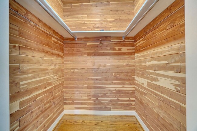 Building Photo - Available NOW! WATERFRONT Home in Witchduc...
