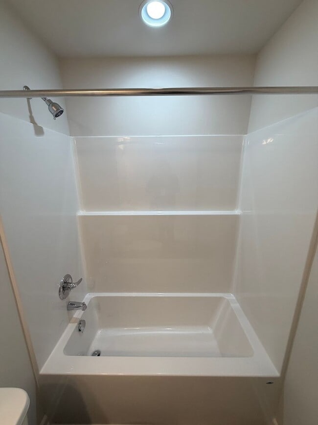 Building Photo - Modern Two-Story Townhome with Open Floor Plan and Garage