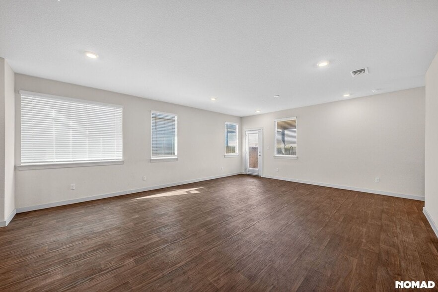 Building Photo - 210 Big Cypress Byu Rd