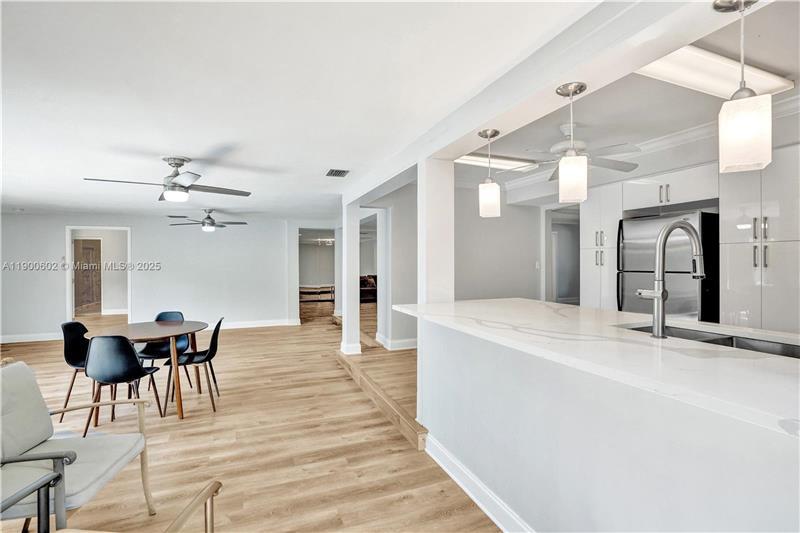 Building Photo - 2031 NE 62nd St