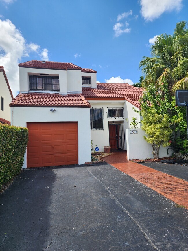 Primary Photo - 12748 SW 64th Ter