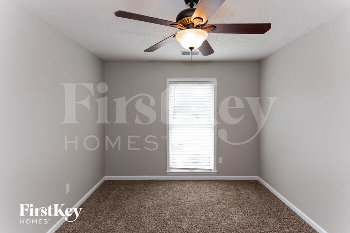 Building Photo - 8870 Cherrywood Cove