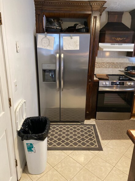 Building Photo - 78 Silver Lake Rd