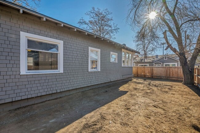 Building Photo - 1637 C St