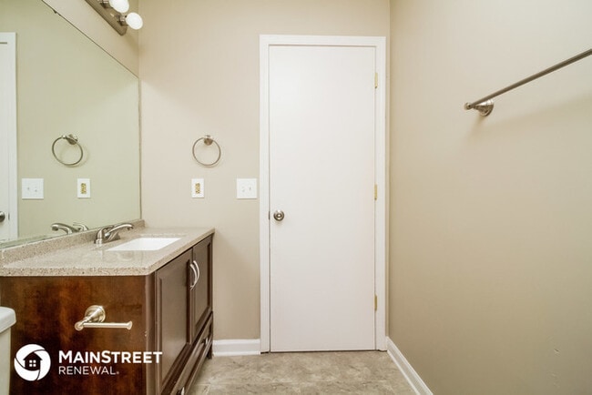 Building Photo - 3292 LUANN Dr