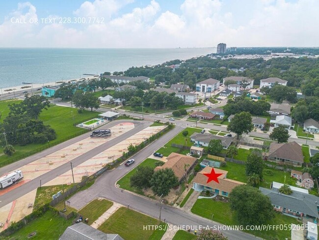 Building Photo - 139 Beachview Ave