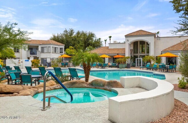 Building Photo - 1250 W Grove Pkwy