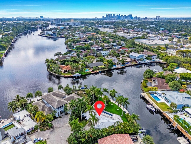 Building Photo - 1725 NE 23rd Ave