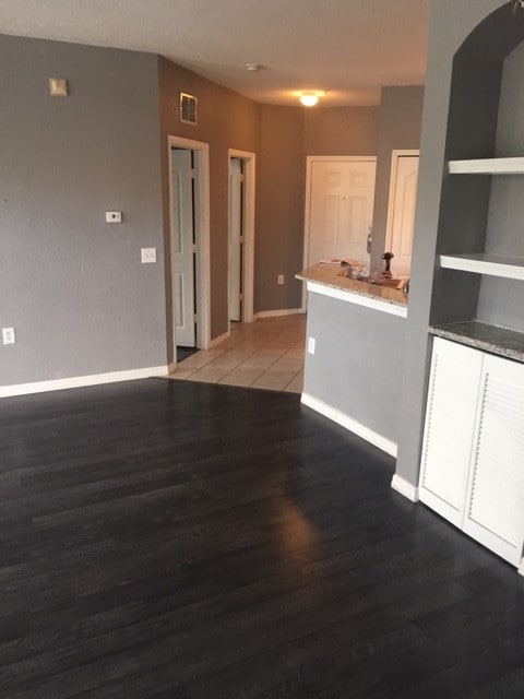 Building Photo - 6149 Metrowest Blvd