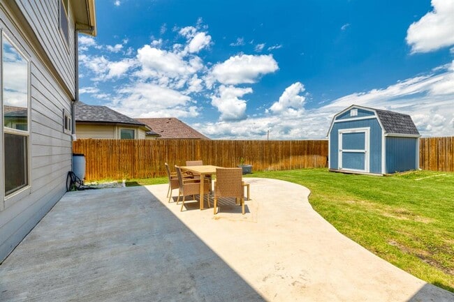 Building Photo - 109 Reagor Dr