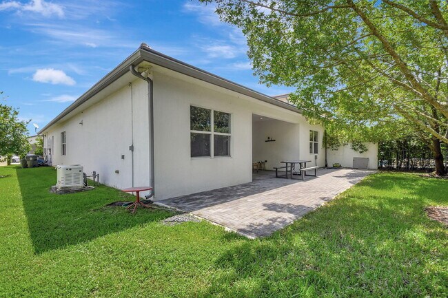 Building Photo - 5209 Beland Dr