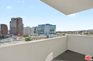 Building Photo - 969 Hilgard Ave