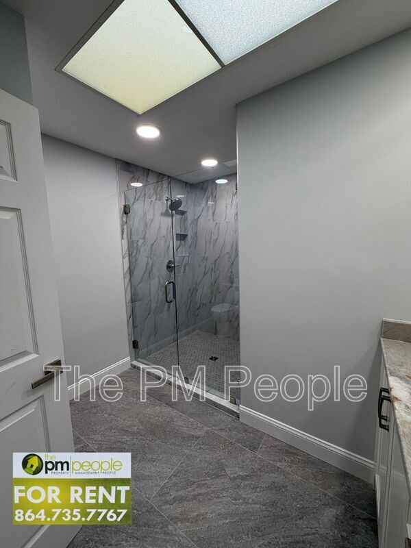 Building Photo - 134 Bennetts Bridge Rd