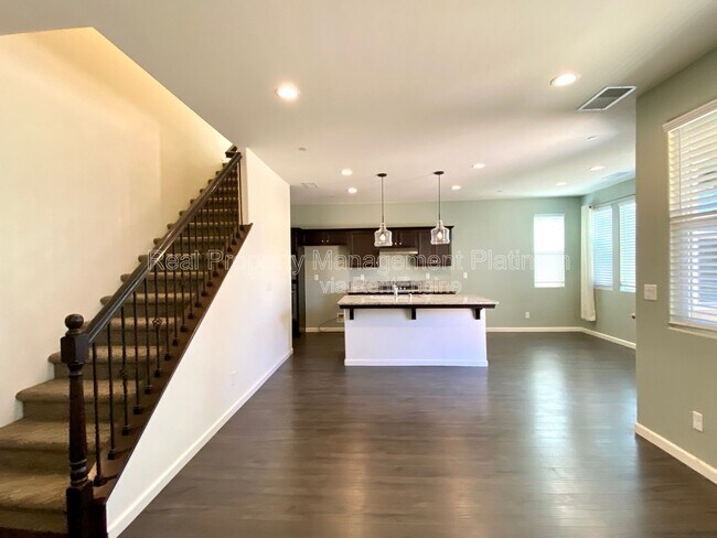 Building Photo - 2534 Mustang Dr