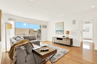 Building Photo - Wooster Encore