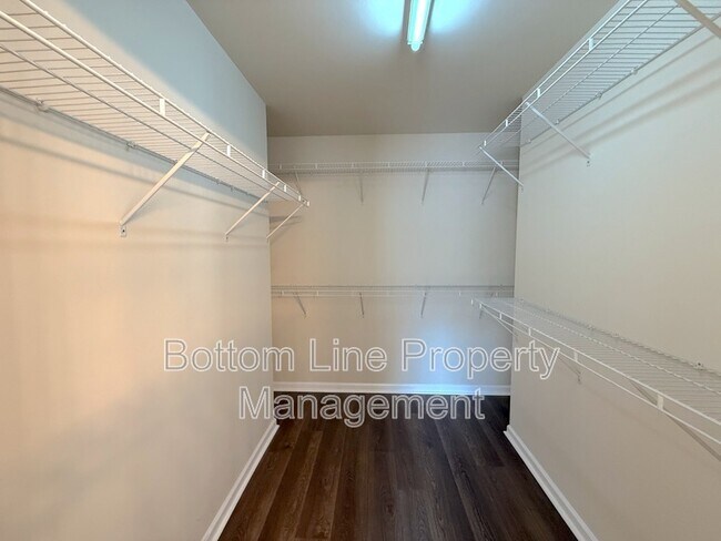 Building Photo - 10016 Heatherly Ct