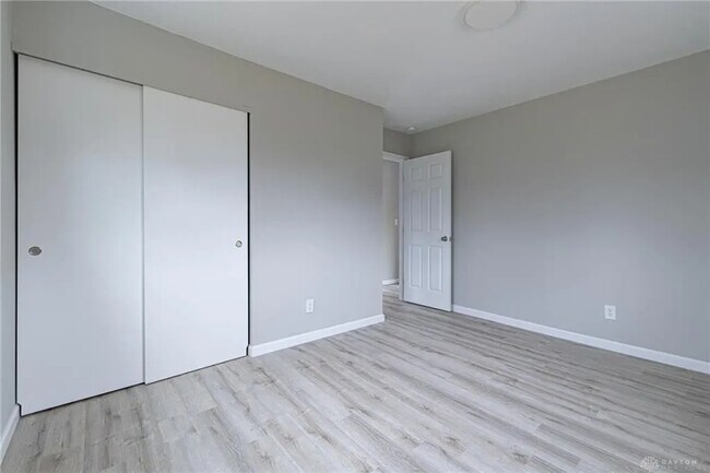 Building Photo - 2207 Whitney Pl