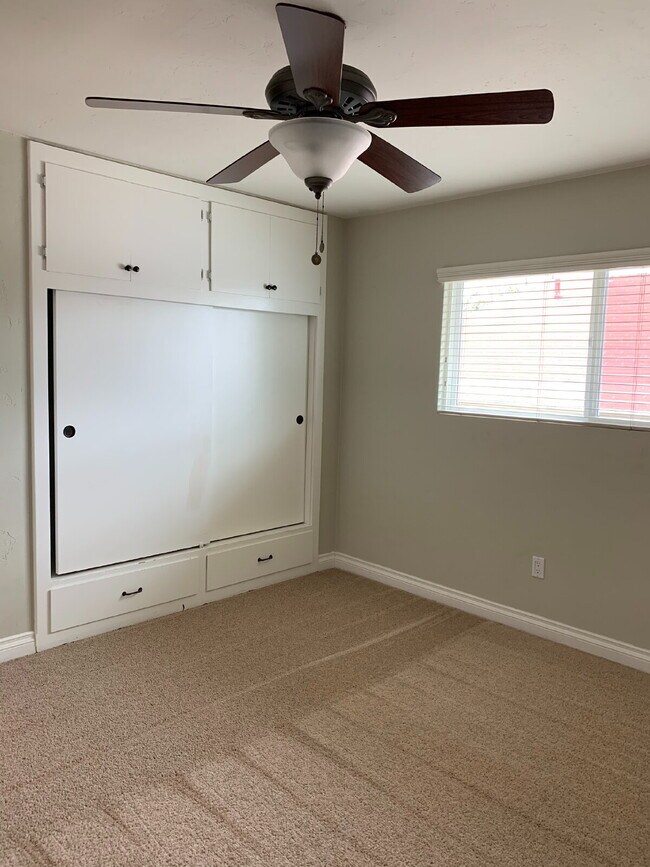 Building Photo - $2,400 - 1 Bed / 1 Bath Charming Condo in Hillcrest