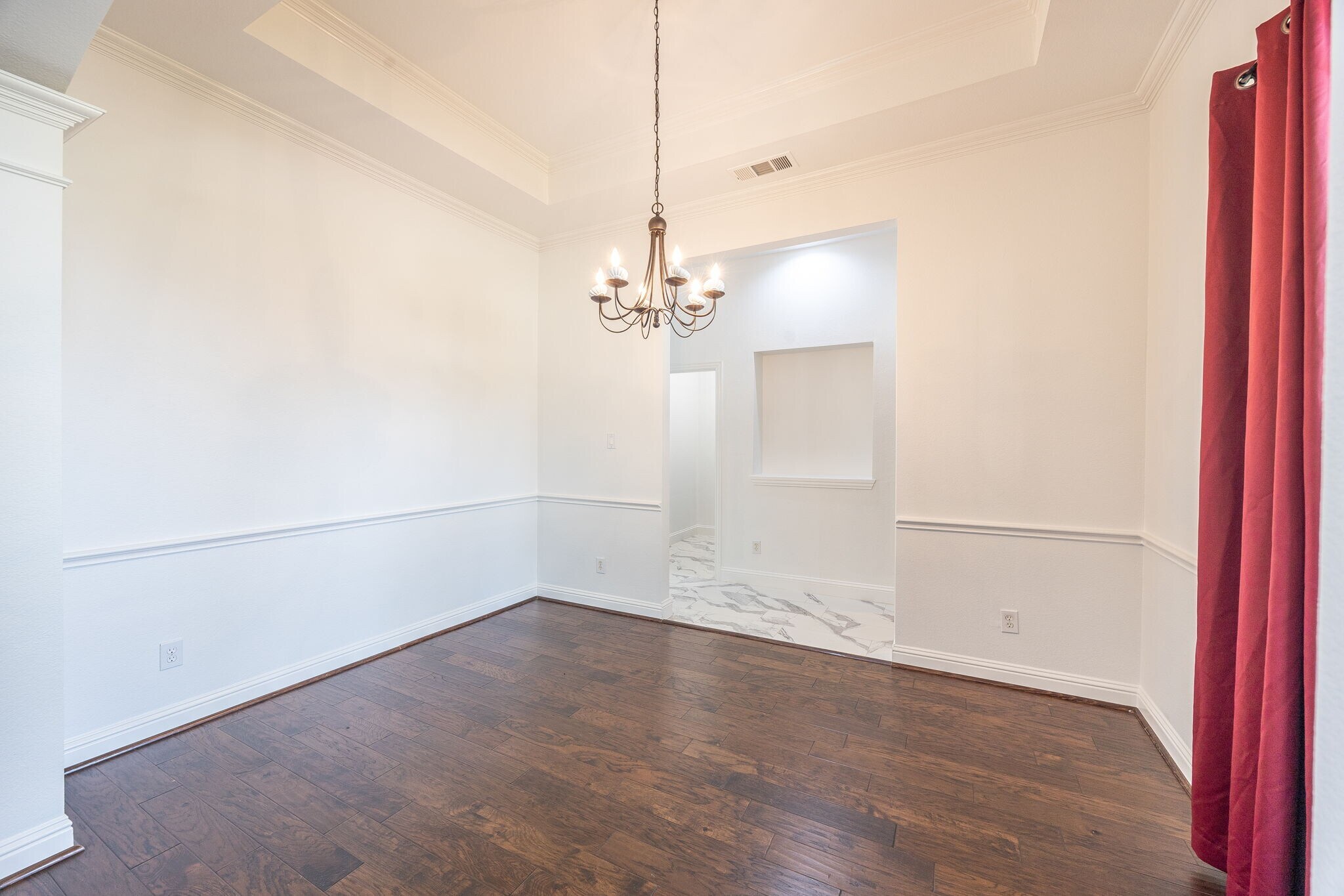 Building Photo - 11821 Cotswold Dr