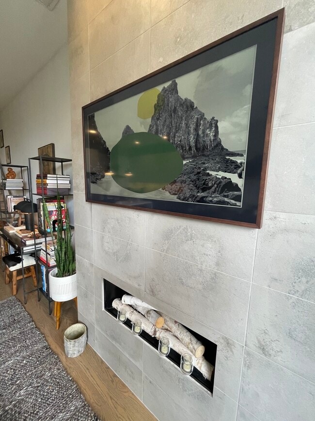 Building Photo - 2848 N Damen Ave