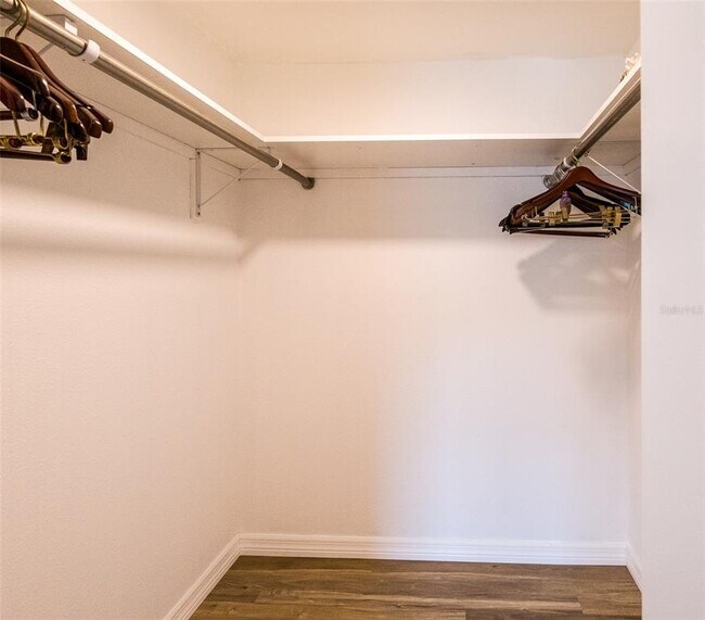 Building Photo - 1900 Benjamin Franklin Dr