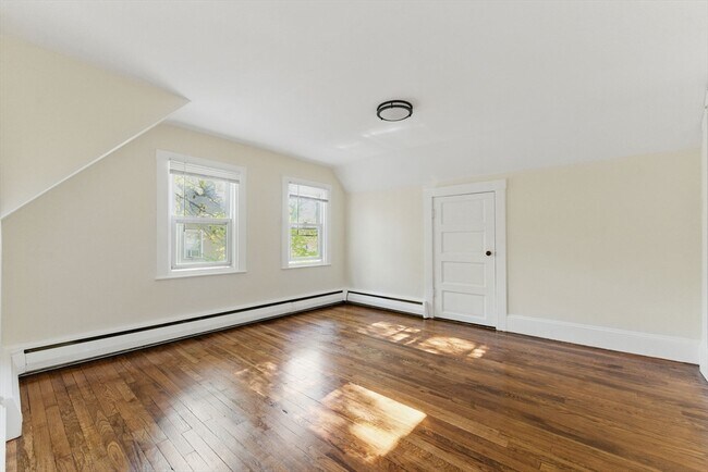 Building Photo - 357 Granite St