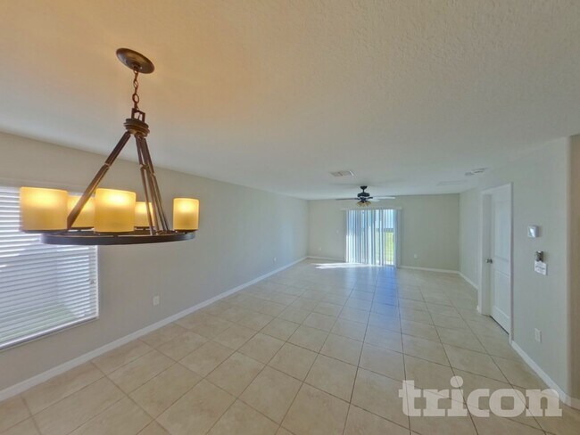 Building Photo - 10923 Rainbow Pyrite Dr