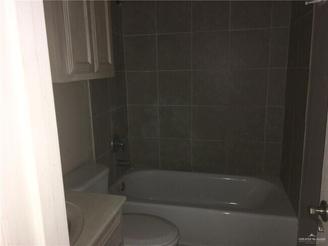 Building Photo - 1029 French Ave