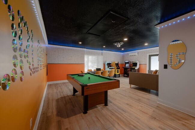 Building Photo - 1775 Harbor Rd