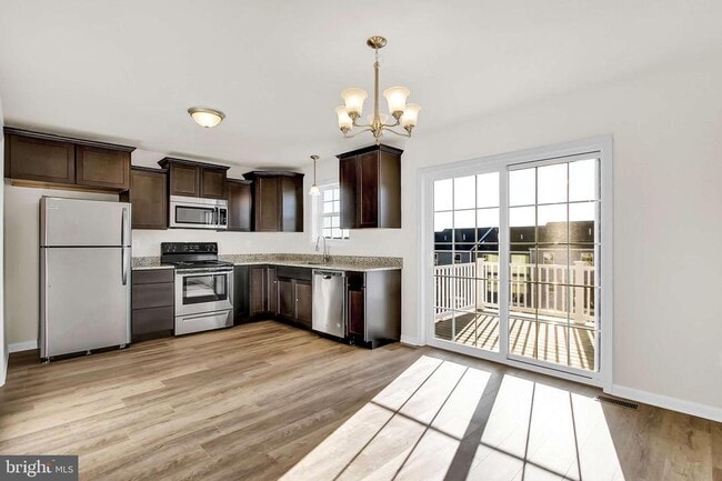 Building Photo - 16 Secretariat Dr