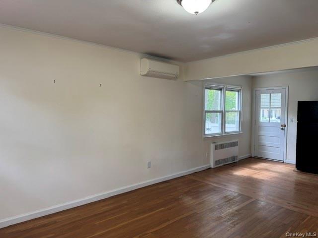 Building Photo - 563 N Delaware Ave