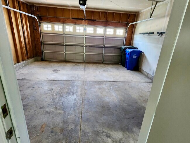 Building Photo - 1904 Cobblestone Dr
