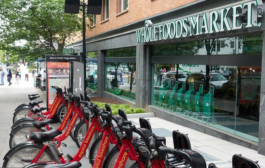 Building Photo - 955 25th St NW