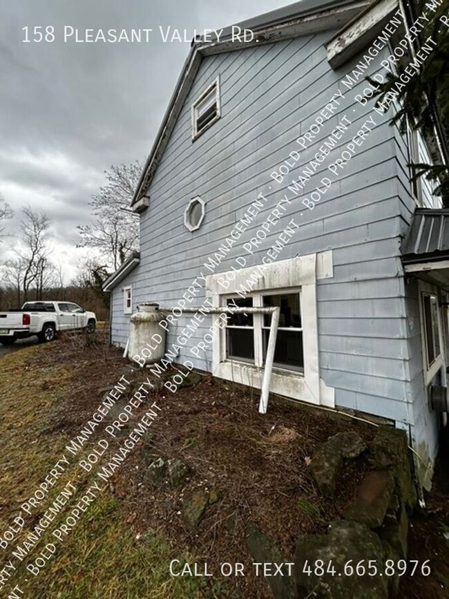Building Photo - 158 Pleasant Valley Rd