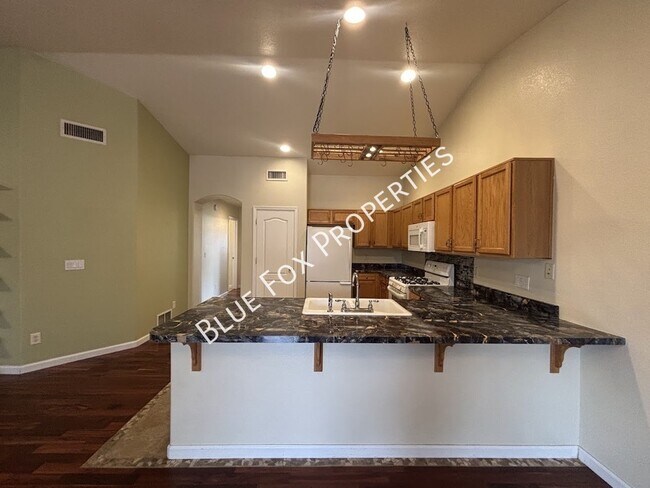 Building Photo - 3149 S Quinn Dr