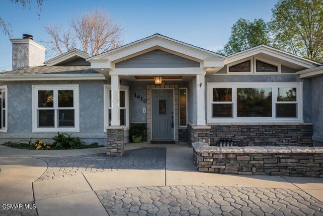 Building Photo - 1410 Calle Violeta