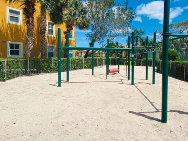 Building Photo - 2360 E Preserve Way