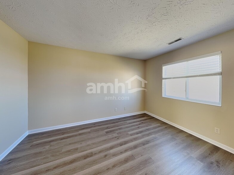 Building Photo - 3132 Summit Run Dr