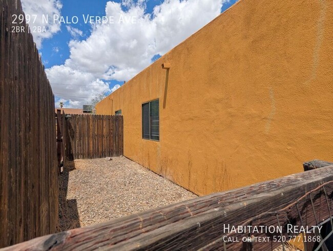 Building Photo - 2997 N Palo Verde Ave