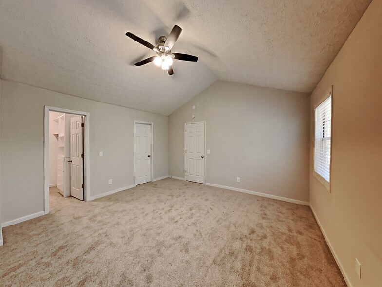 Building Photo - 3718 Cherokee Overlook Dr